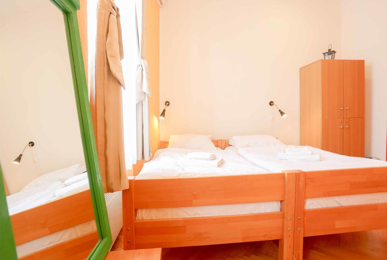 סראייבו Pigeon Square Rooms מראה חיצוני תמונה